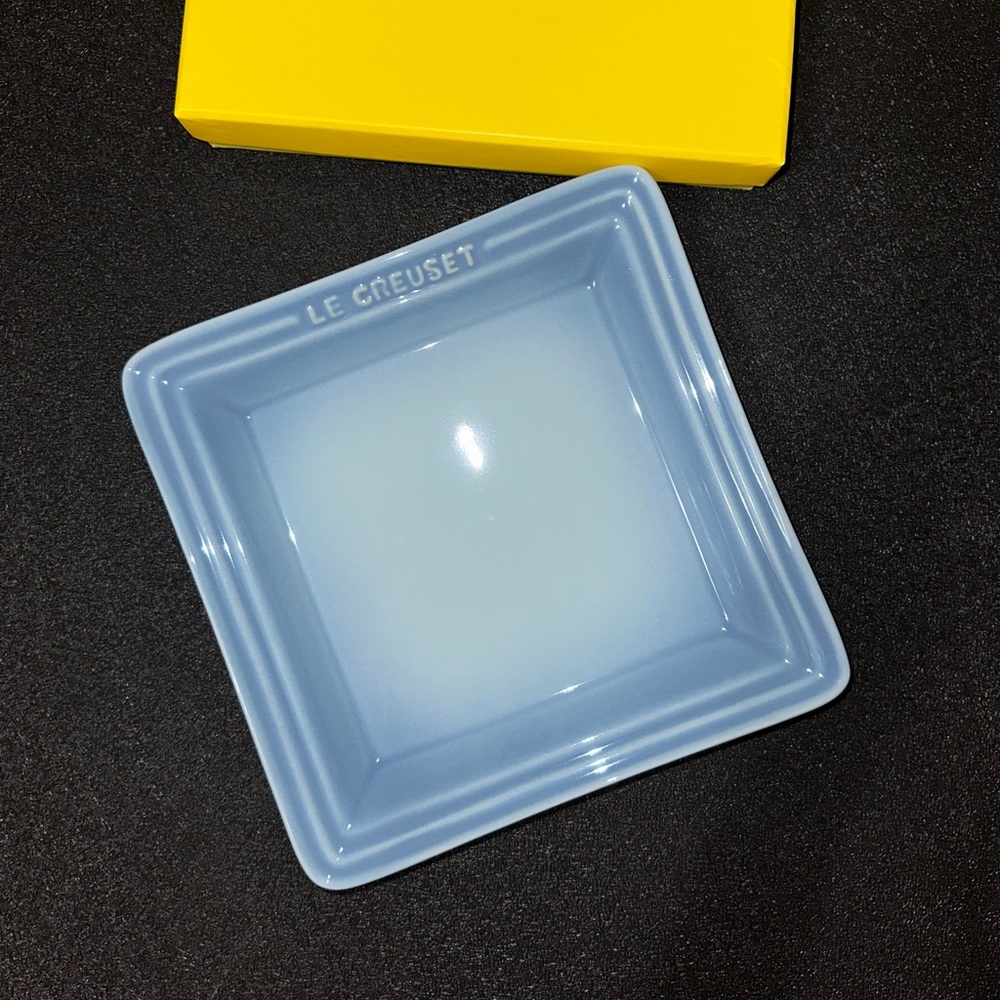 Le Creuset Medium Square Plate w/ Logo 21cm
